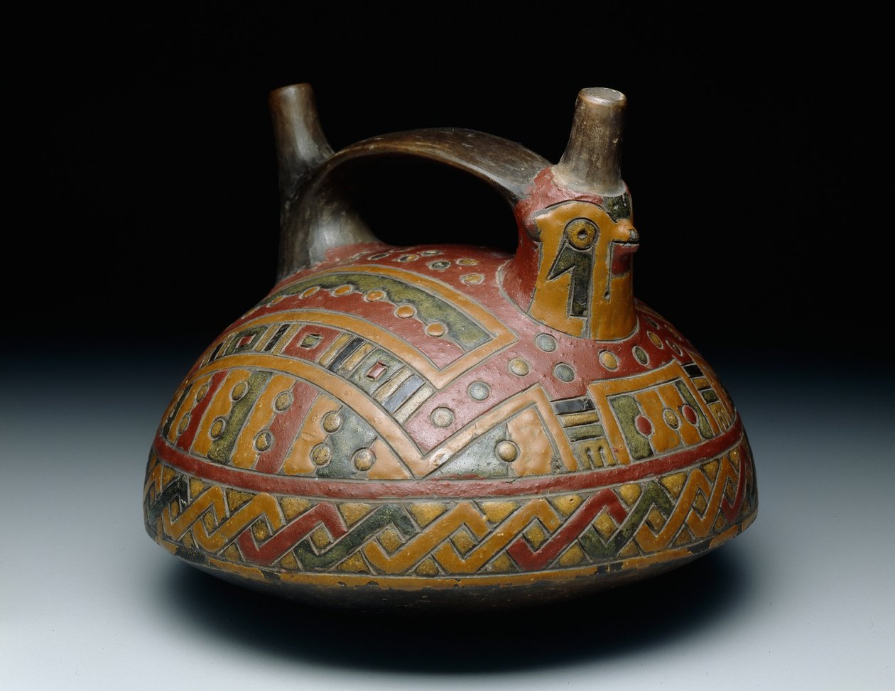 Vase à Double Bec et Anse Dépeignant un Faucon, Horizon Ancien, Époque 8, c.500-400 av. J.-C. - Culture Paracas