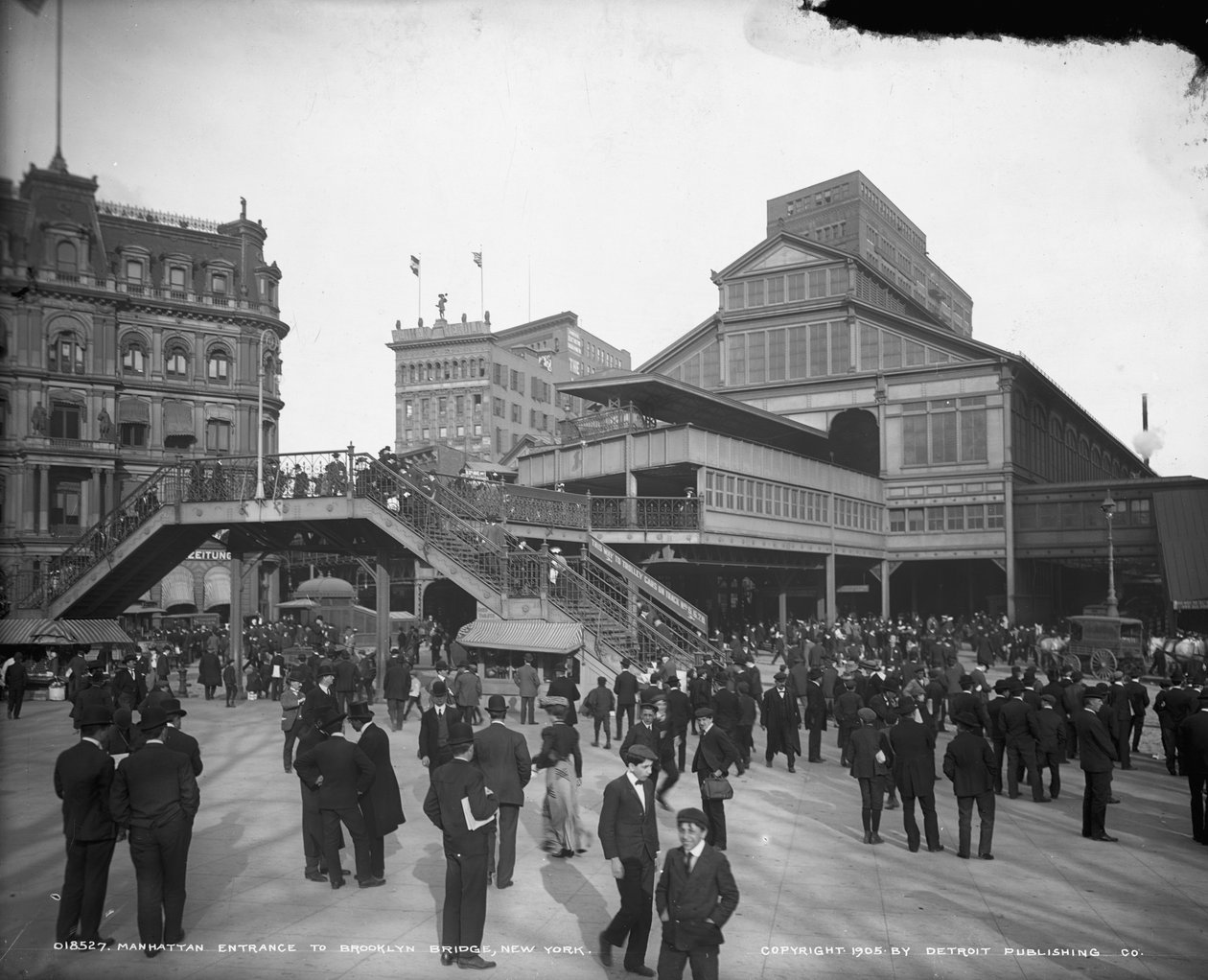 Entrée de Manhattan au pont de Brooklyn, New York, vers 1905 - Detroit Publishing Co.