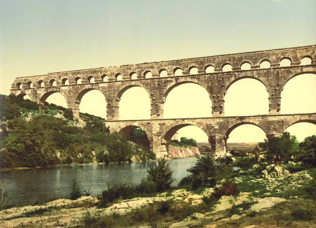 Pont romain sur le Gard, construit par Agrippa, Nîmes, France, vers 1900 - Detroit Publishing Co.