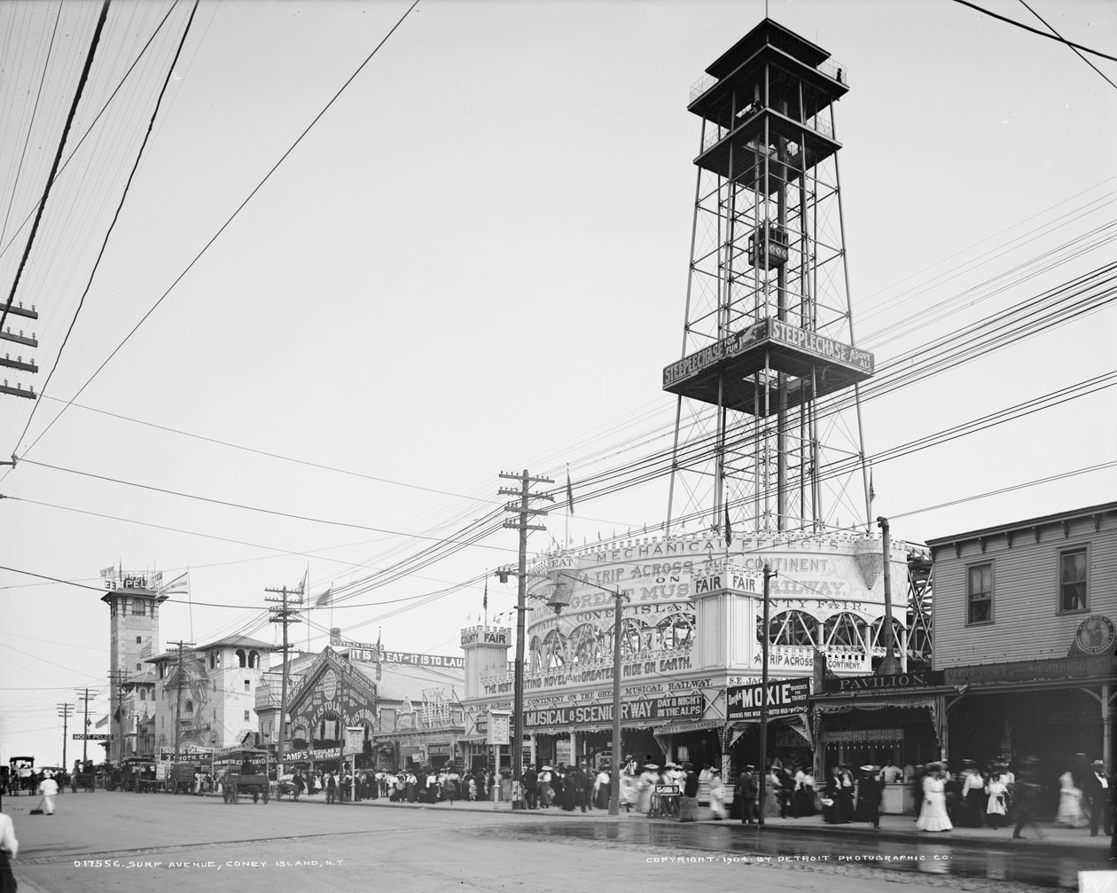 Surf Avenue, Coney Island, vers 1904 (photo n/b) - Detroit Publishing Co.