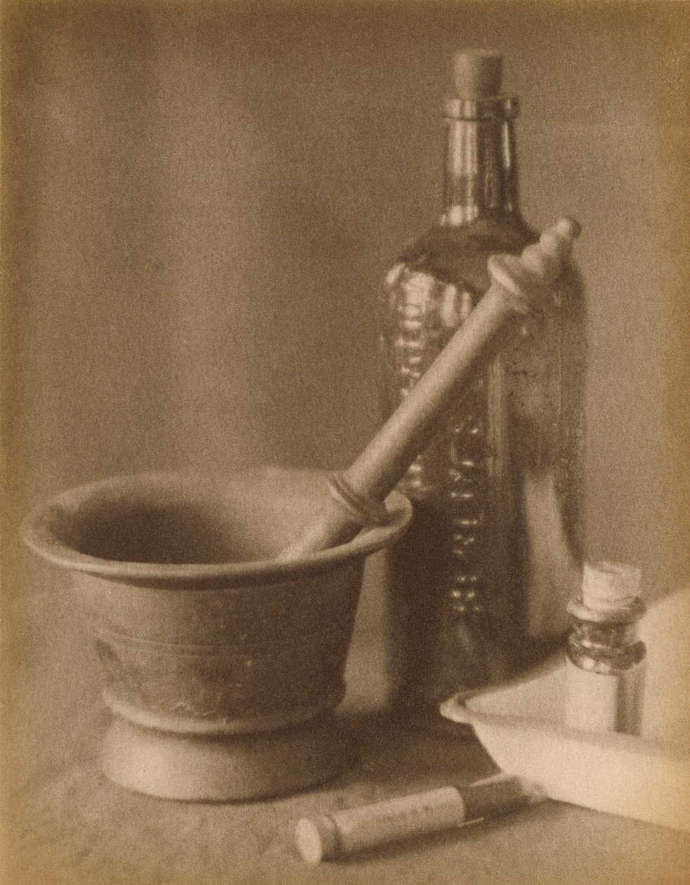 Nature Morte dans la Chambre Noire par Doris Ulmann - Doris Ulmann