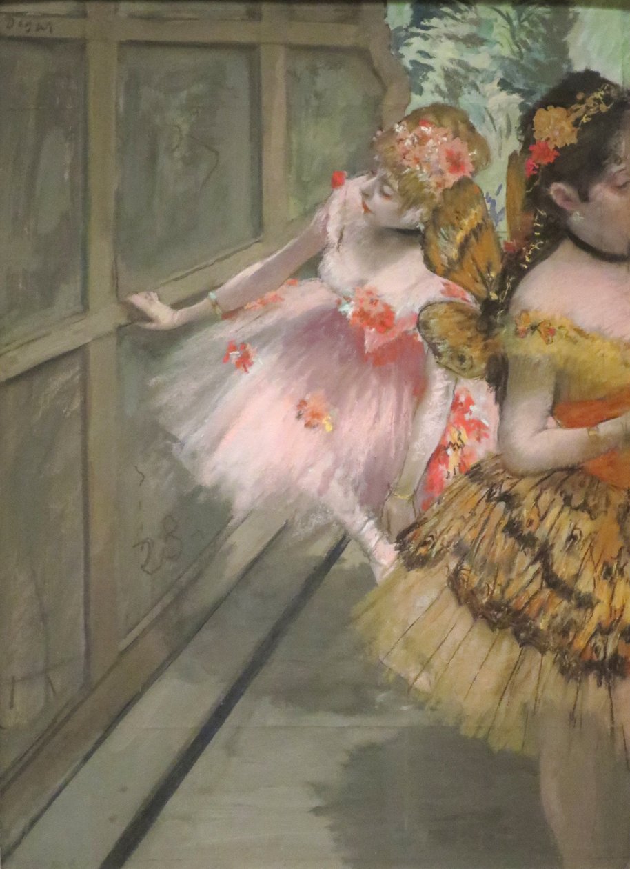 Danseuses dans les ailes" d