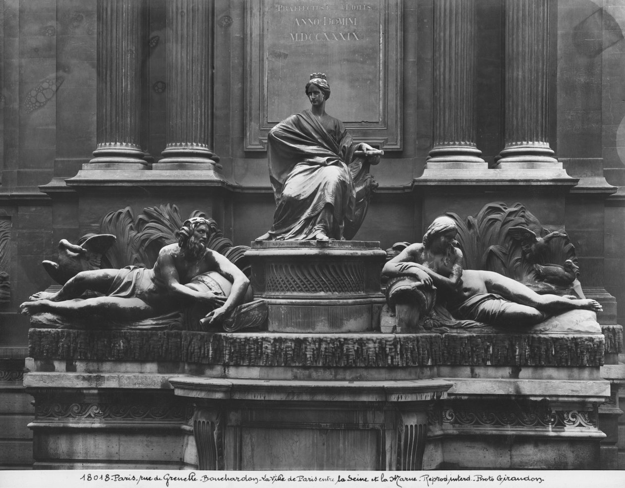 Fontaine des Quatre Saisons, rue de Grenelle, 1739-46 (détail) - Edmé Bouchardon