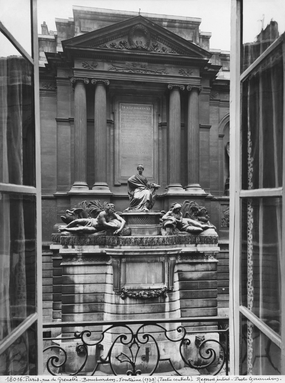 Vue de la Fontaine des Quatre Saisons, partie centrale, rue de Grenelle, 1739-46 (détail) - Edmé Bouchardon