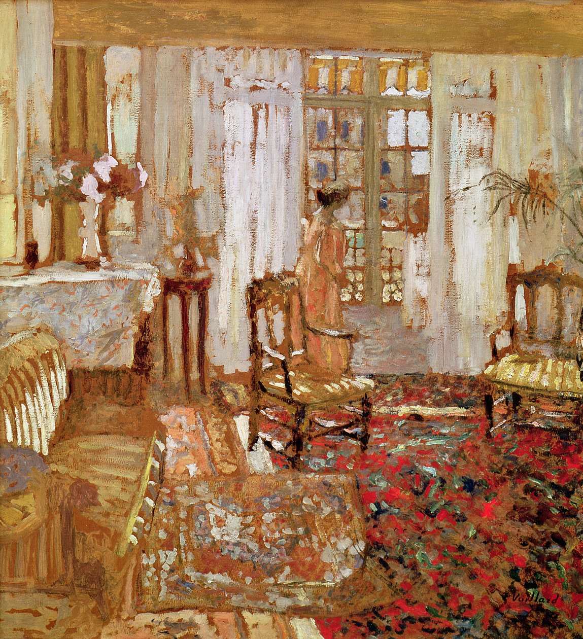 Intérieur avec une femme en jaune devant une fenêtre - Edouard Vuillard