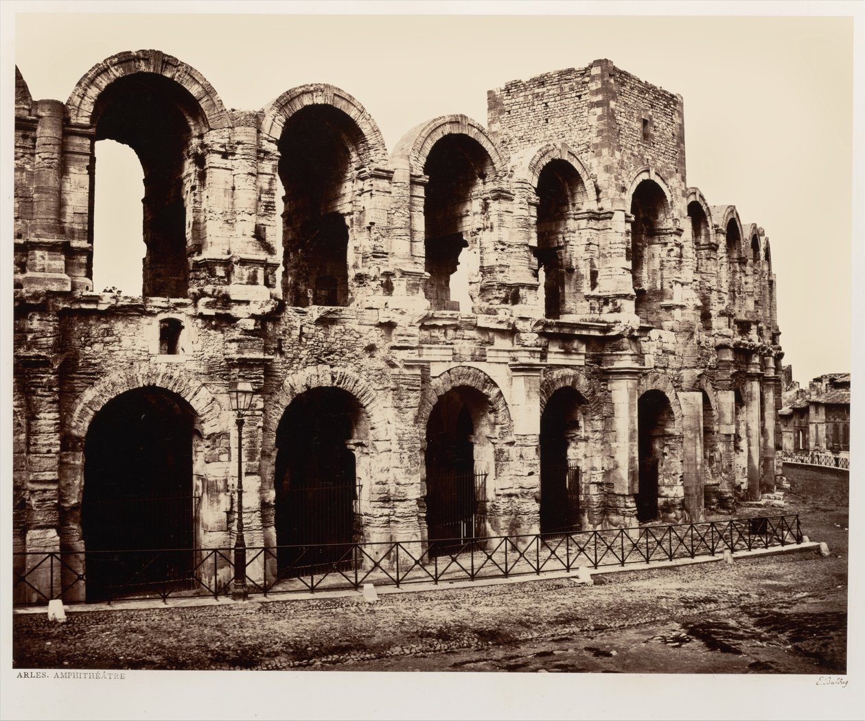 Arles, Amphithéâtre - Édouard Baldus
