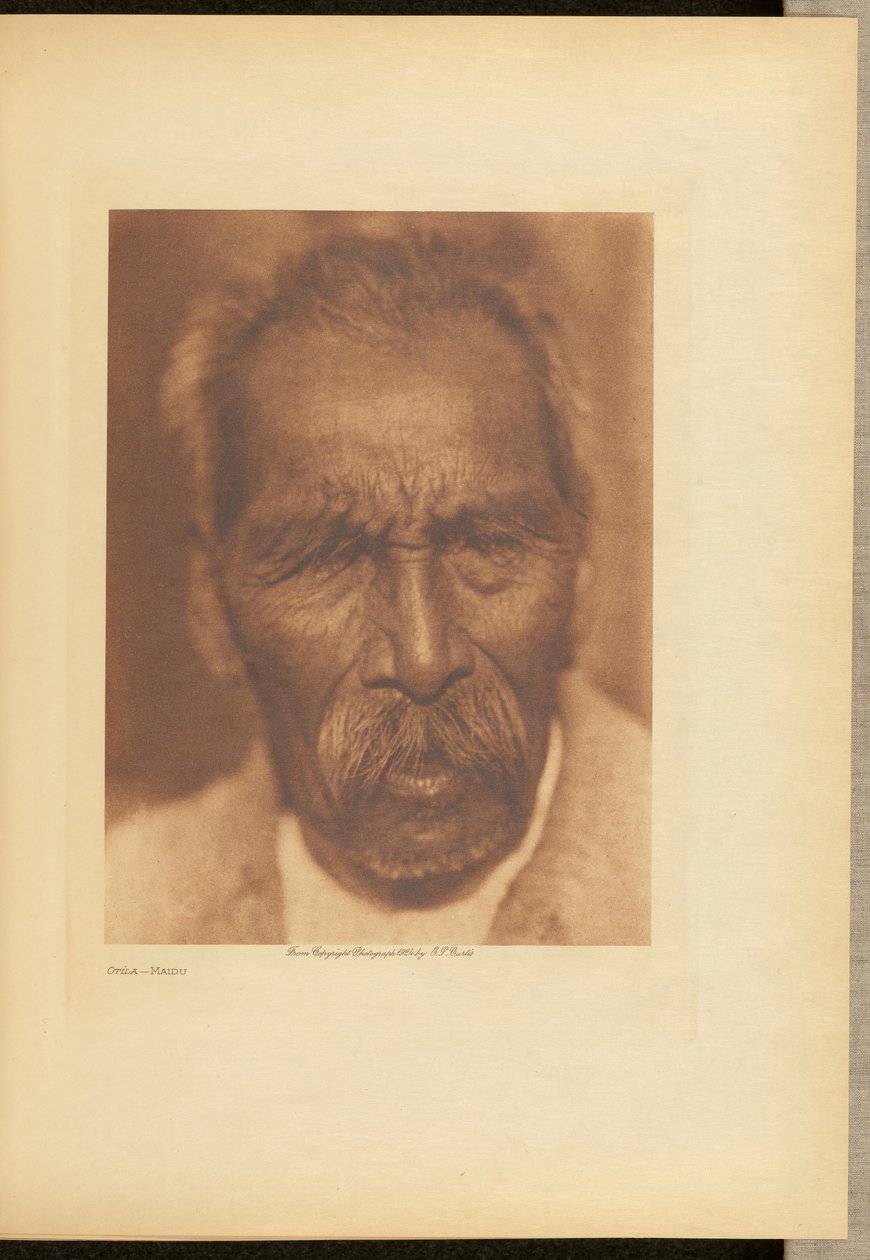 Otila - Maidu - Edward S. Curtis