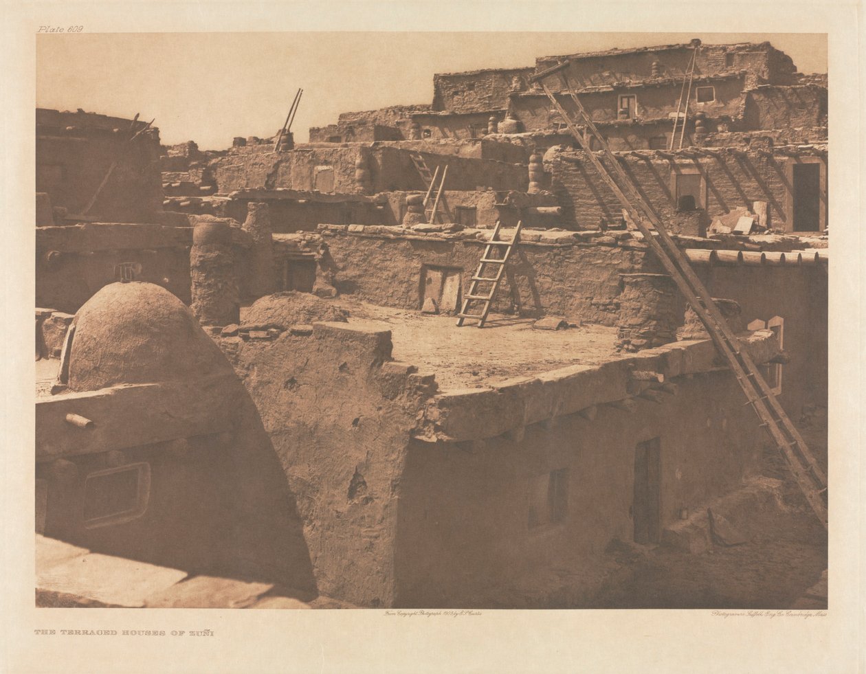 Portfolio XVII, planche 609 : Les maisons en terrasses de Zuñi - Edward S. Curtis