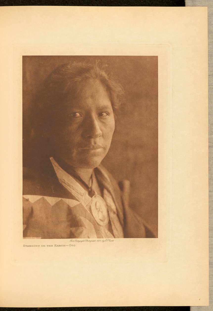 Debout sur la terre - Oto - Edward S. Curtis