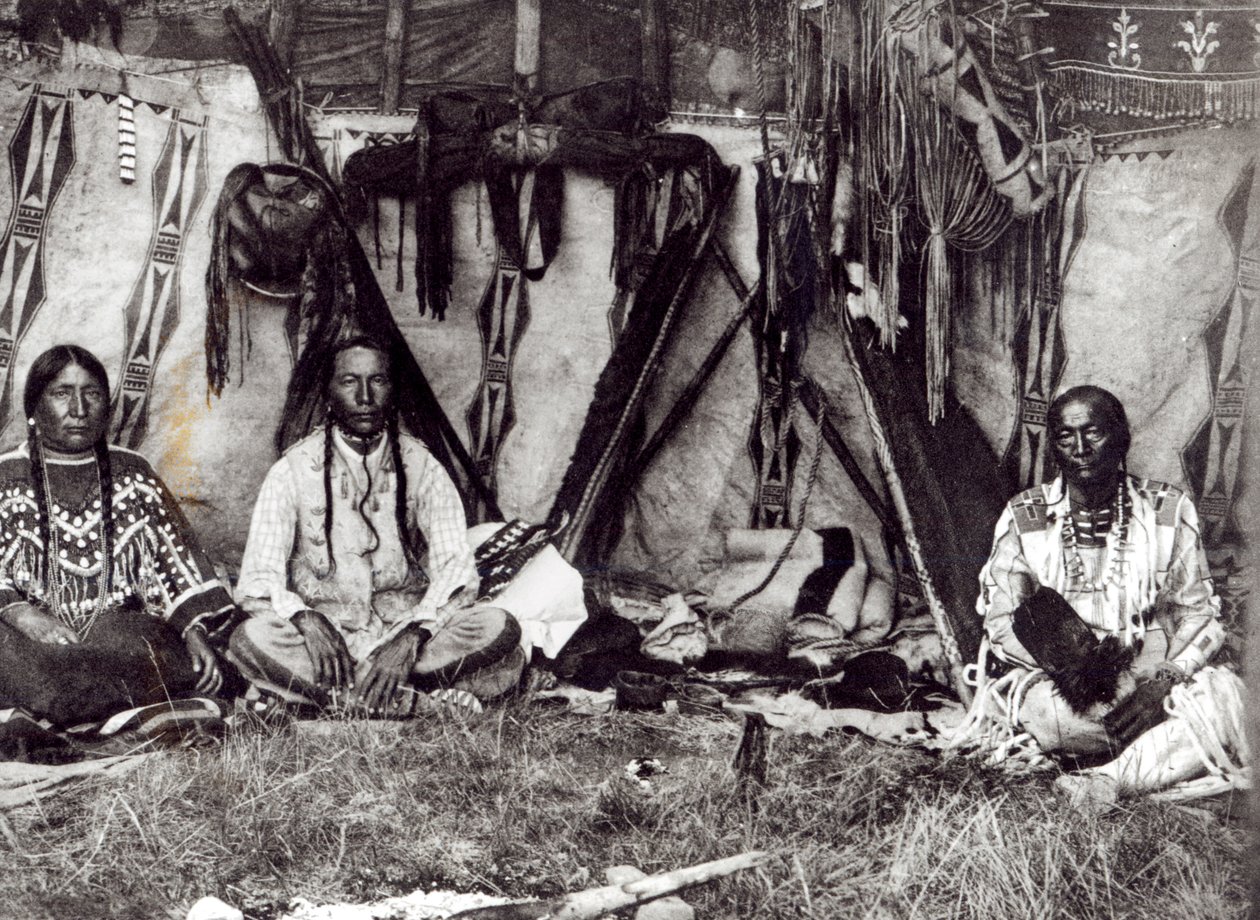 Intérieur de la loge Piegan - Edward Sheriff Curtis