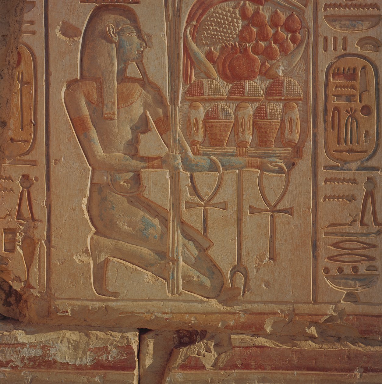 Figure agenouillée présentant des paniers de nourriture, du Temple de Ramsès II, Nouvel Empire, vers 1304-1270 av. J.-C. - Egyptian 19th Dynasty