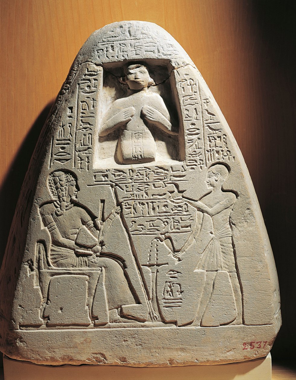 Stèle funéraire en calcaire du grand prêtre Ptahmose, de Saqqara - Egyptian 18th Dynasty