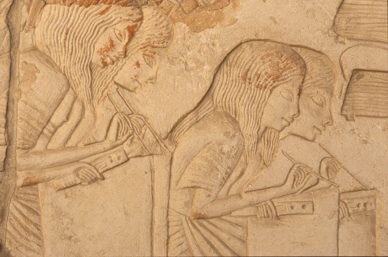 Relief représentant des scribes au travail, de la tombe de Horemheb (vers 1323-1295 av. J.-C.) Nouvel Empire (peinture murale) (détail) - Egyptian 18th Dynasty