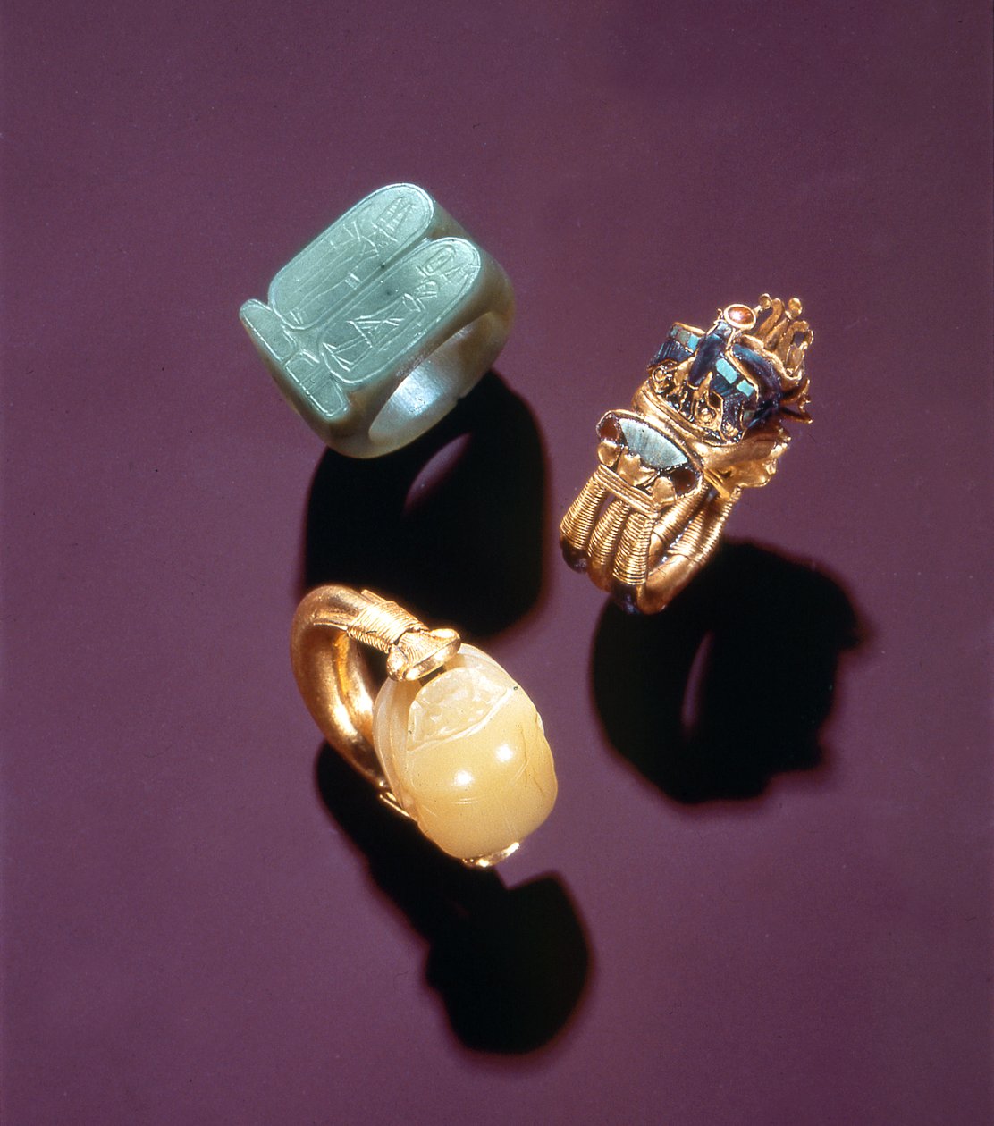 Trois bagues, de la tombe de Toutankhamon (vers 1370-1352 av. J.-C.) Nouvel Empire - Egyptian 18th Dynasty