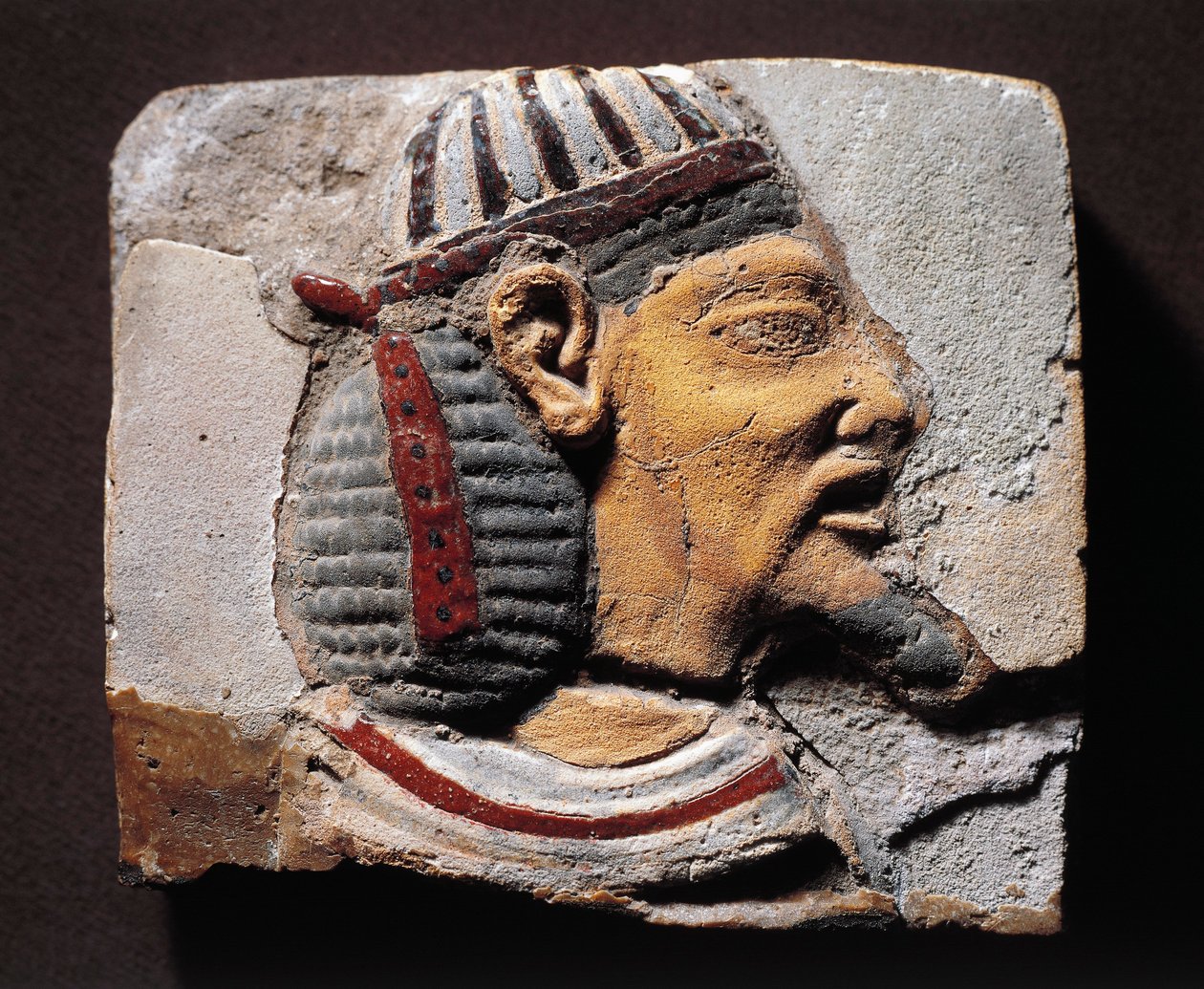 Fragment de décoration, majolique avec tête de prisonnier sémitique syrien - Egyptian 19th Dynasty