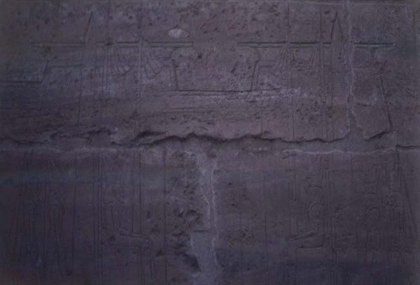 Relief montrant la façade du temple d