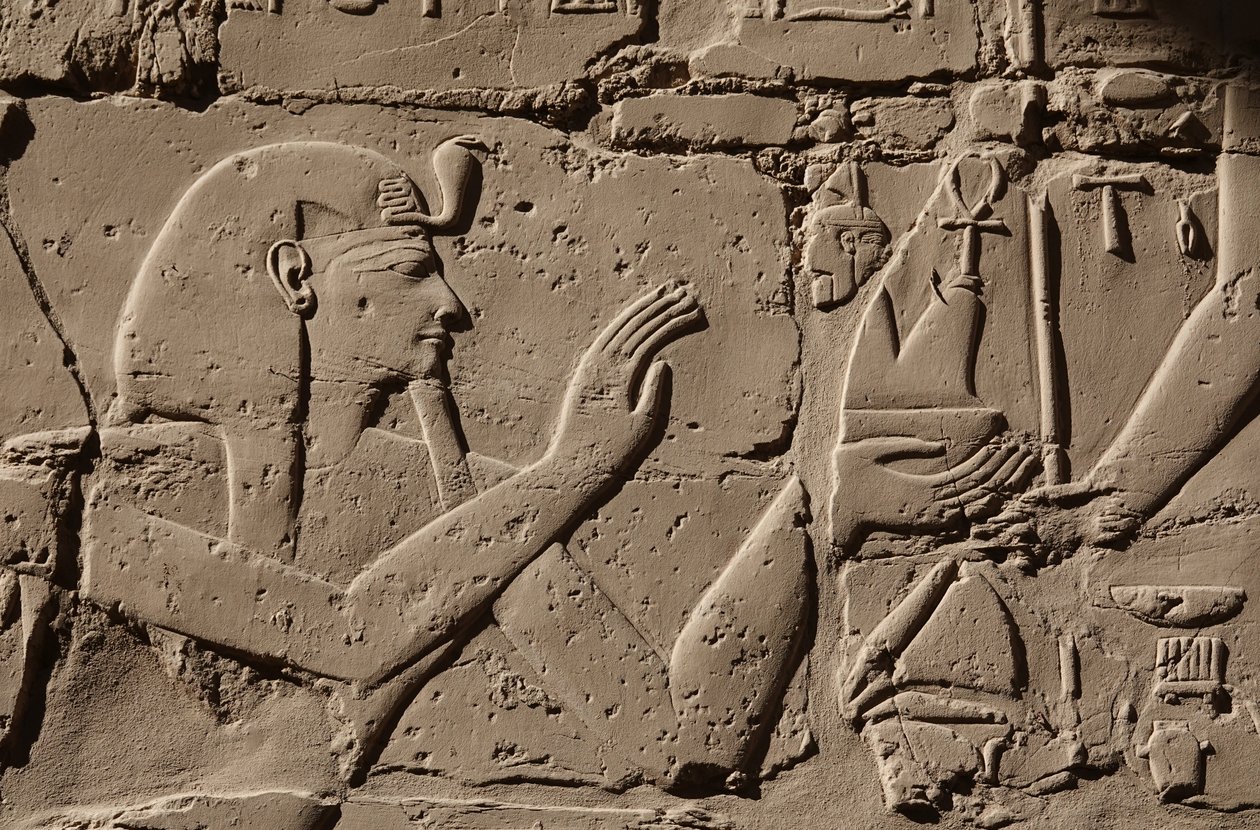 Pharaon avec coiffe de cobra, Karnak - Egyptian Egyptian