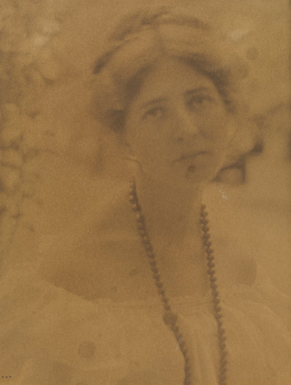 Portrait de Julia Hall McCune 1882-1971, vers 1898 - Ema Spencer