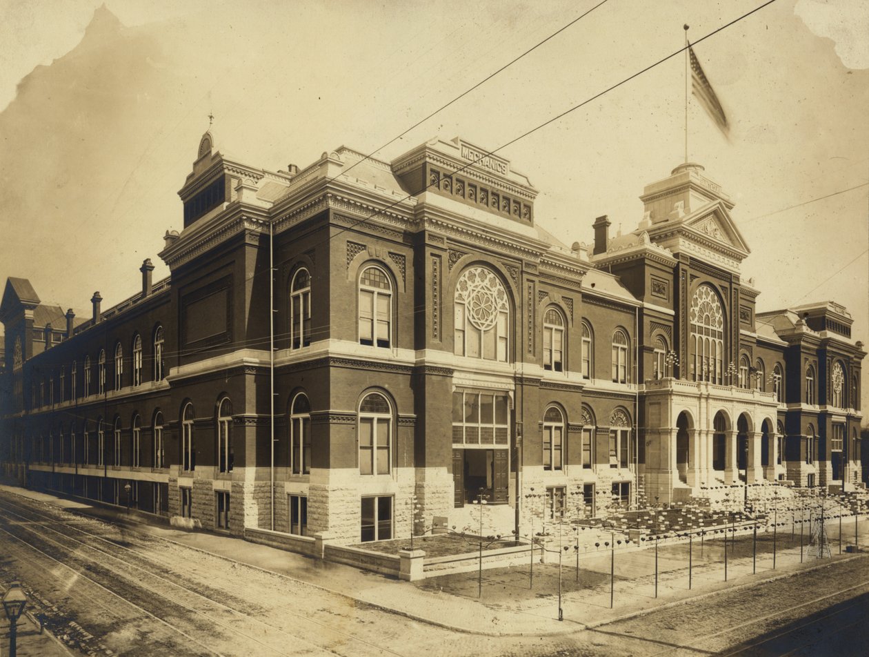 Exposition et salle de musique, vue extérieure. Rue Olive entre les treizième et quatorzième rues, Saint-Louis - Emil Boehl