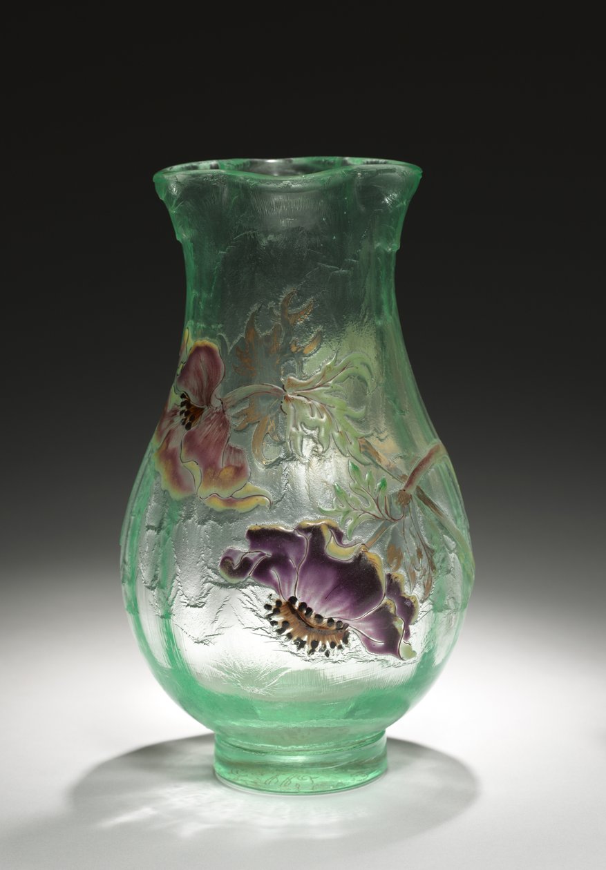 洋書 Le verre en France d'Emile Galle Vase Emile GALLE en verre à décor de fleurs de solanées