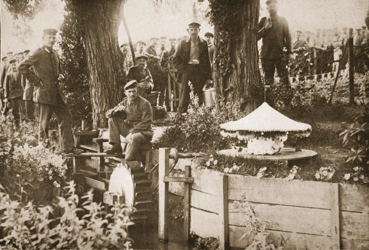 Un modèle de moulin à eau, Eastcote, illustration de Prisonniers allemands en Grande-Bretagne - English Photographer