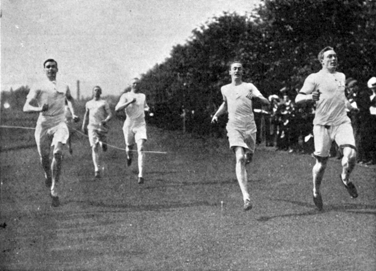 C.H Jupp remportant la coupe du défi de 220 yards, illustration de The King, 25 mai 1901 - English Photographer