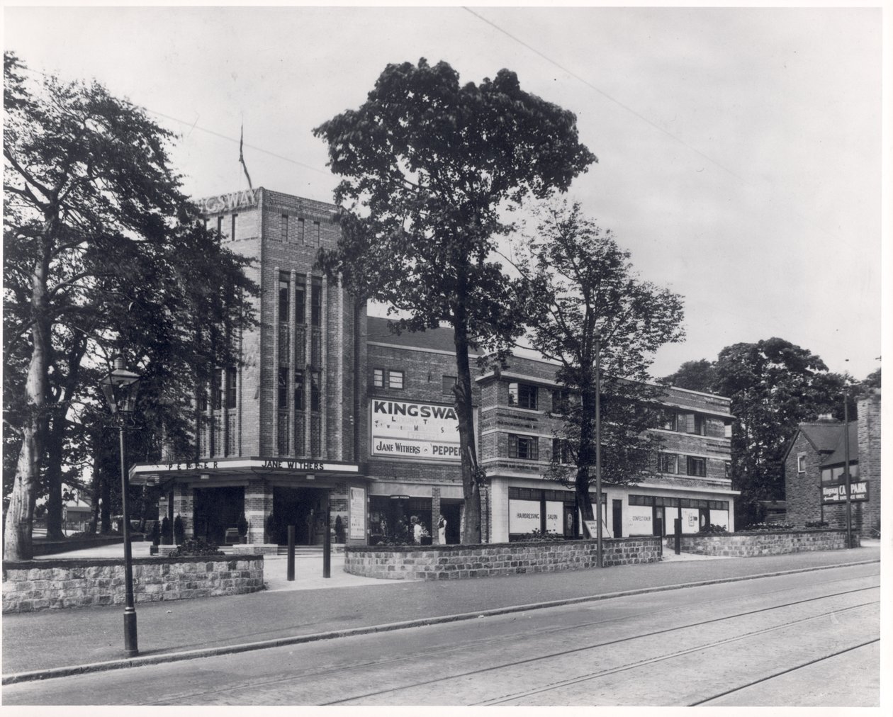 Cinéma Kingsway, Harrogate Road, Leeds, 24 août 1937 - English Photographer
