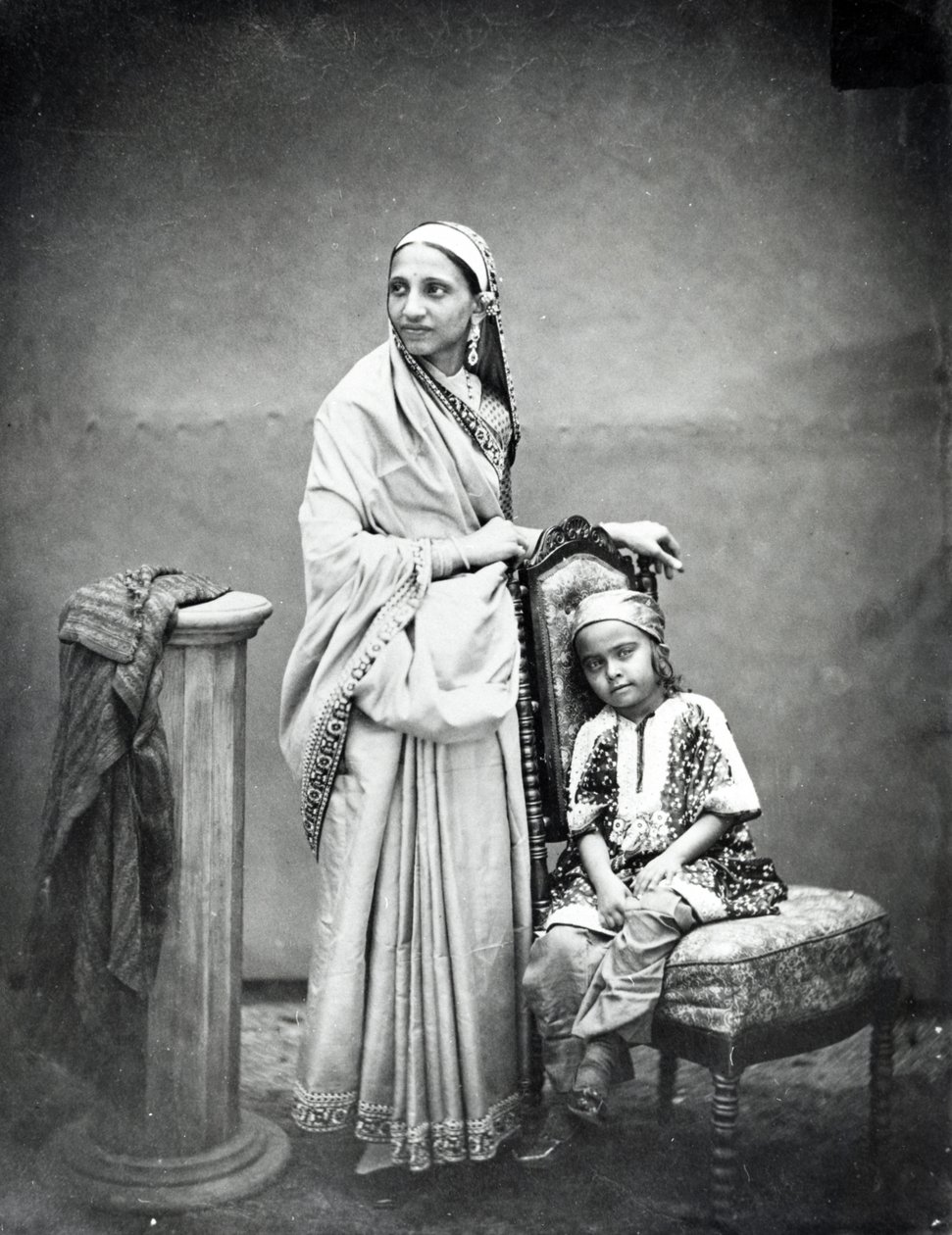 Femme et enfant parsi, vers 1870 - English Photographer