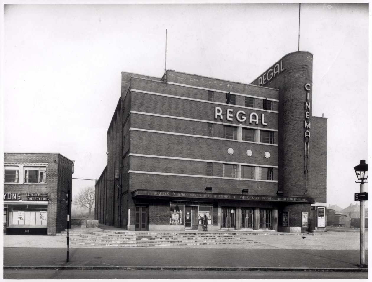 Cinéma Regal sur Cross Gates Road, Leeds, 1943 - English Photographer