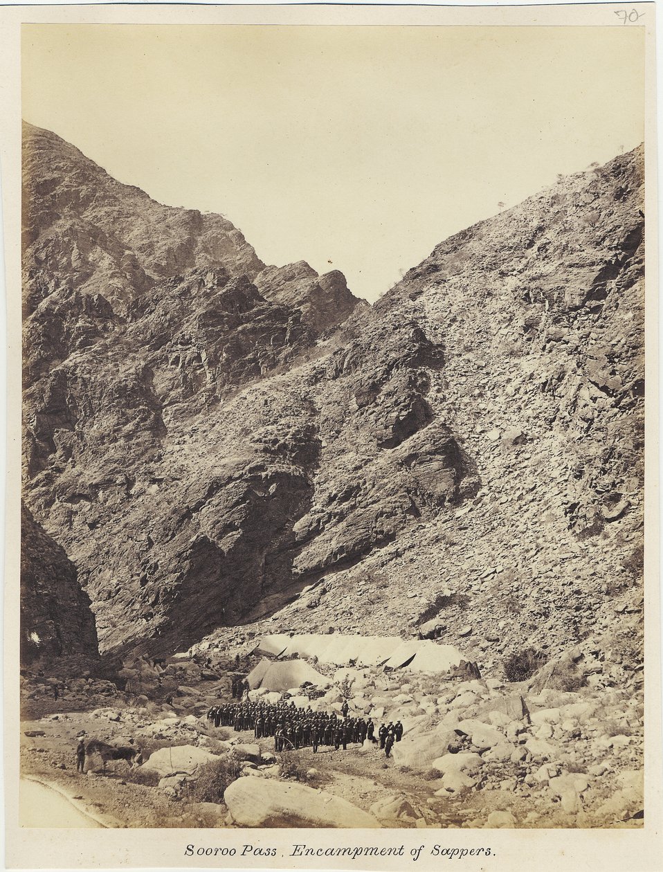 Col de Soroo, campement des sapeurs, par l
