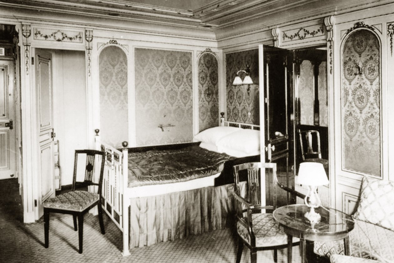 Cabine B-58 à bord du Titanic, décorée dans le style Louis XVI, 1912 - English Photographer