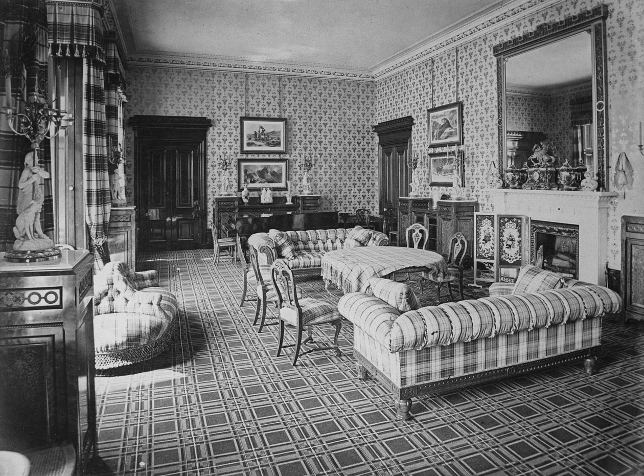 Le salon, château de Balmoral, 1873 - English Photographer