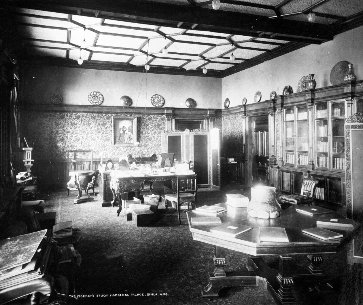 Le bureau du vice-roi, palais du vice-roi, Simla, vers 1890 - English Photographer