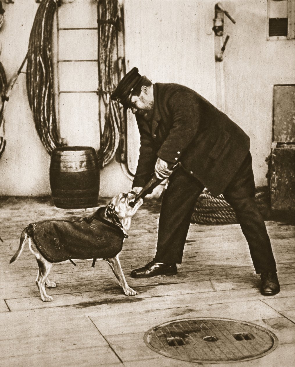 Ce que nous avons bien tenu!, illustration de The Illustrated War News, février 1917 - English Photographer