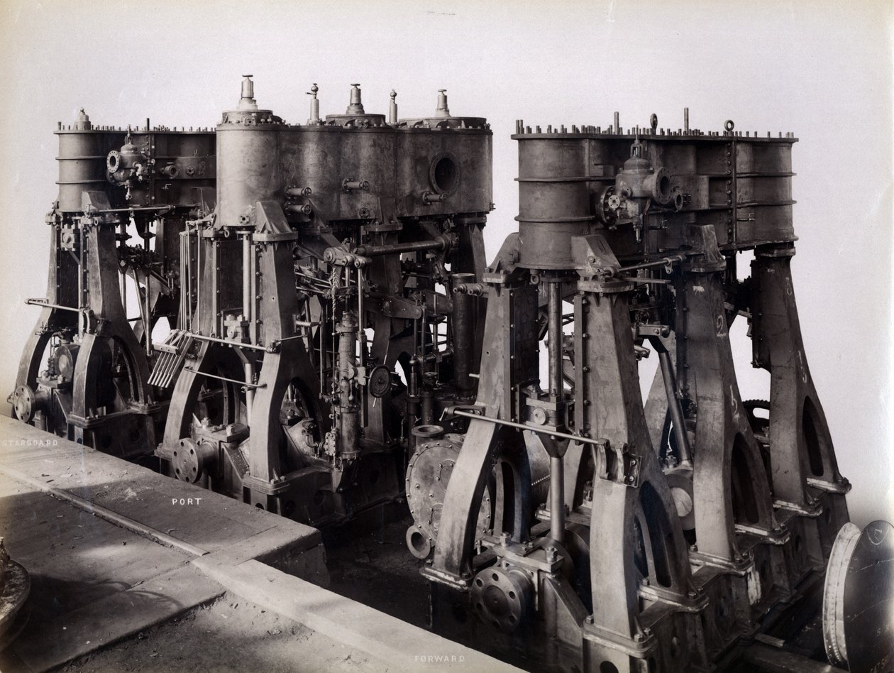 Yard no. 647, Baikal. Les trois moteurs principaux installés sur le ferry brise-glace Baikal, 1896 - English Photographer