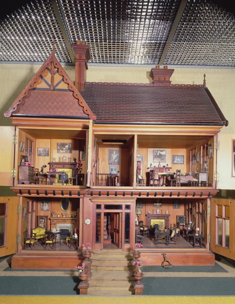 Maison de poupées achetée et meublée par la reine Mary, fabriquée par Ascroits de Liverpool, vers 1920 - English School