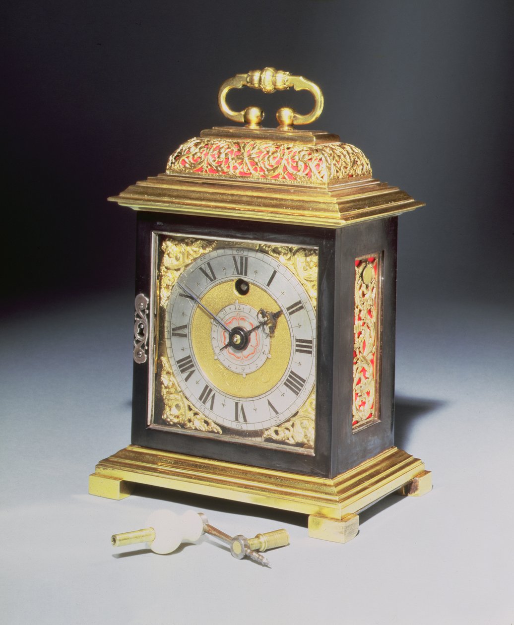 Horloge miniature avec boîtier en acier bleui et métal doré par Thomas Tompion (1639-1713), c.1710 - English School