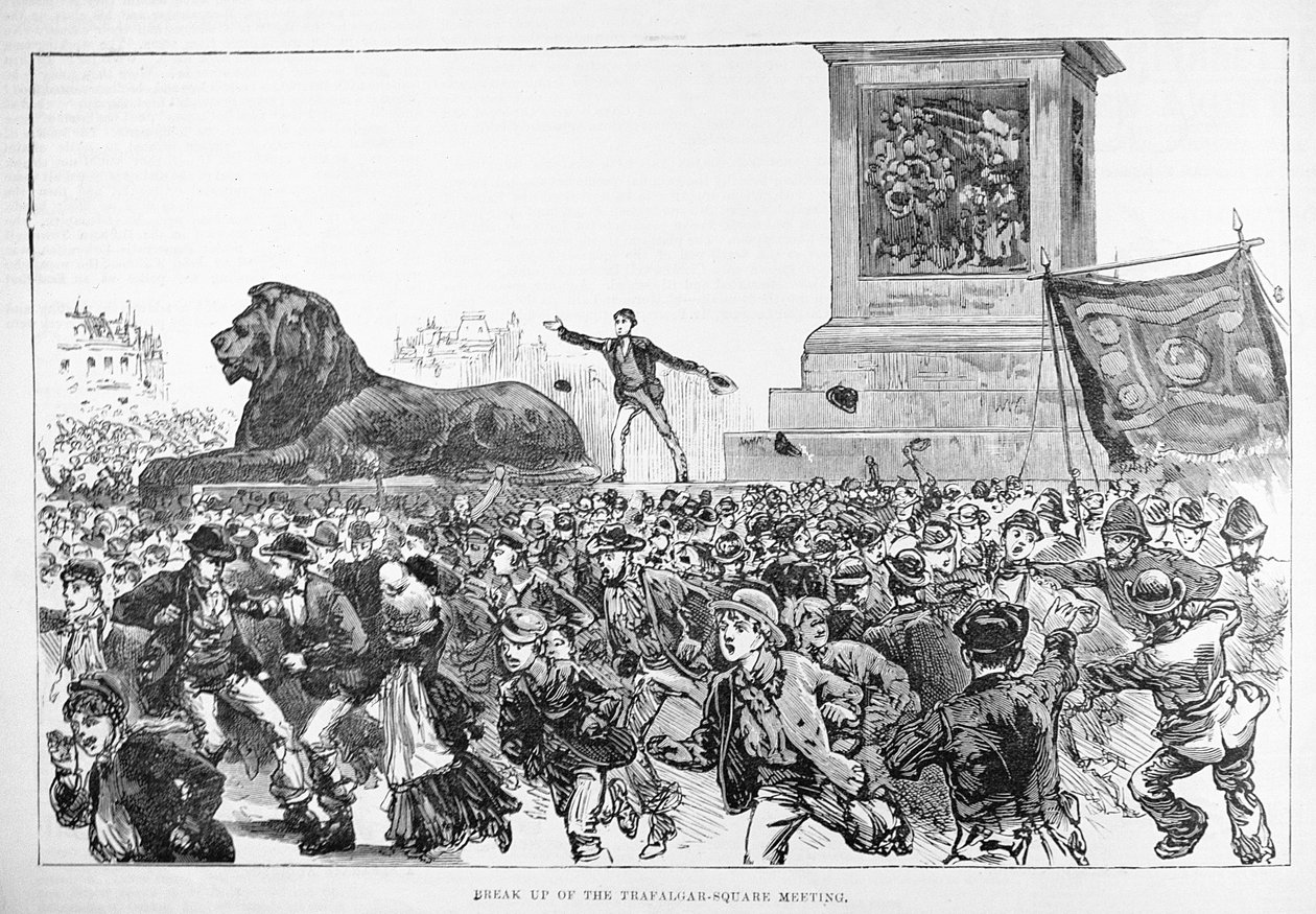 Émeutes dans le West End de Londres : dispersion de la réunion de Trafalgar Square, de 