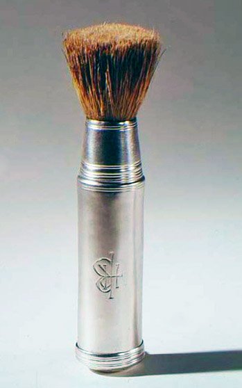 Brosse à raser, avec manche en argent, Londres, 1797 - English School