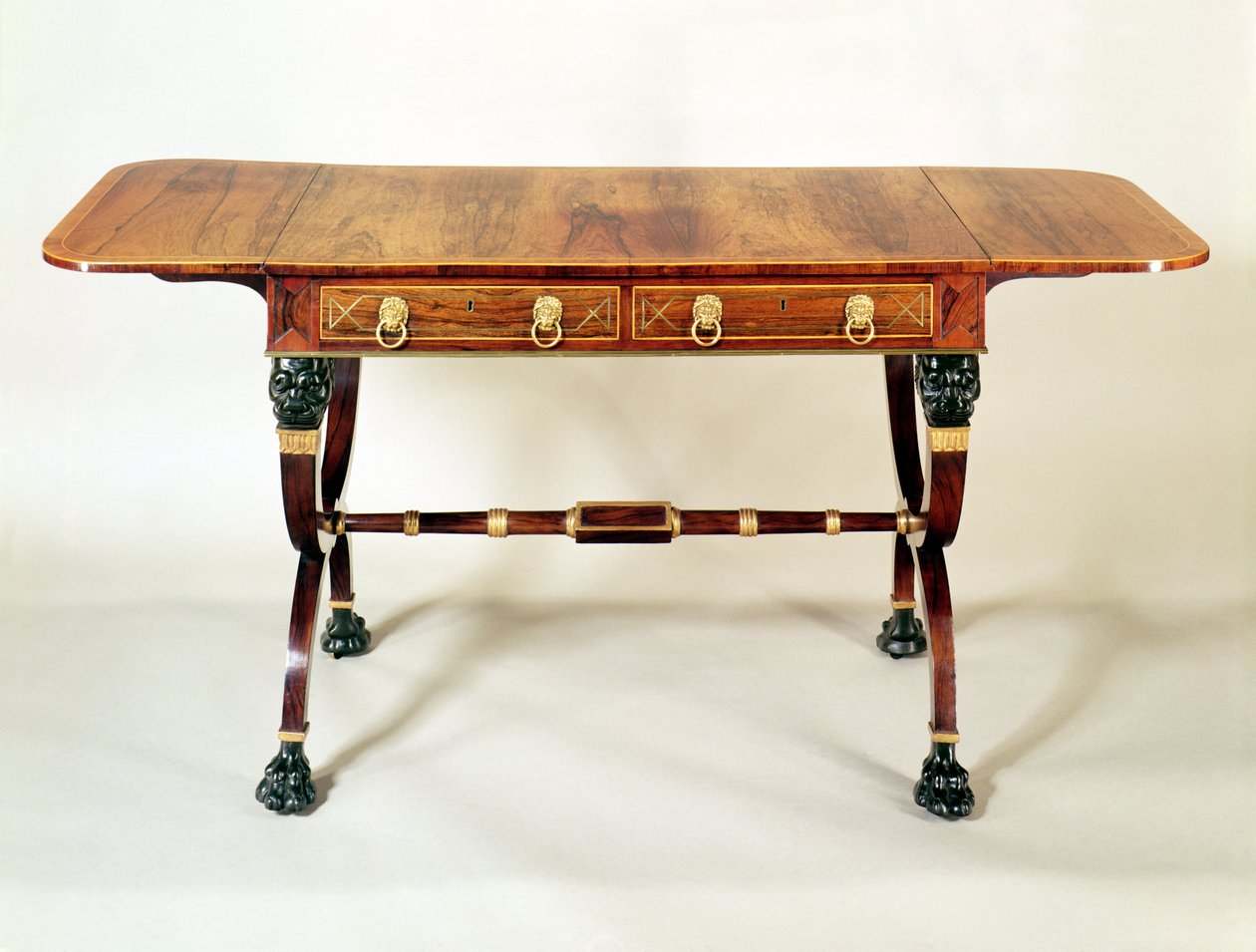Table de canapé, période Régence - English School
