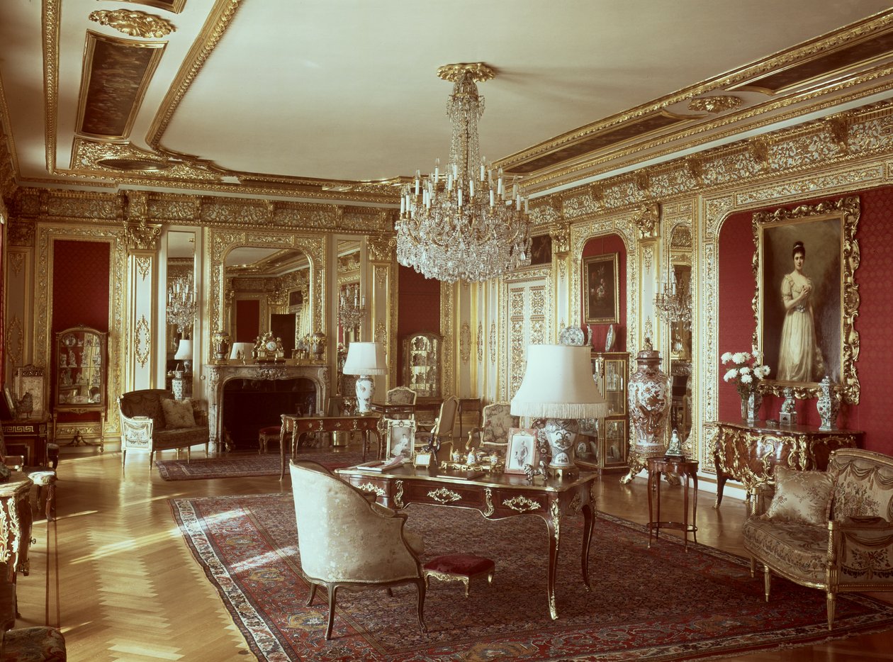 Le Salon - English School