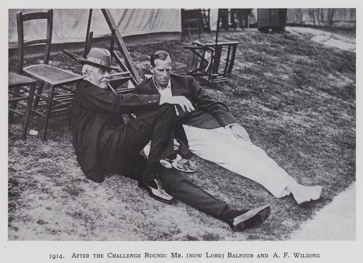1914, Après le Challenge Round, Mr (maintenant Lord) Balfour et A F Wilding (photo n/b) - English Photographer