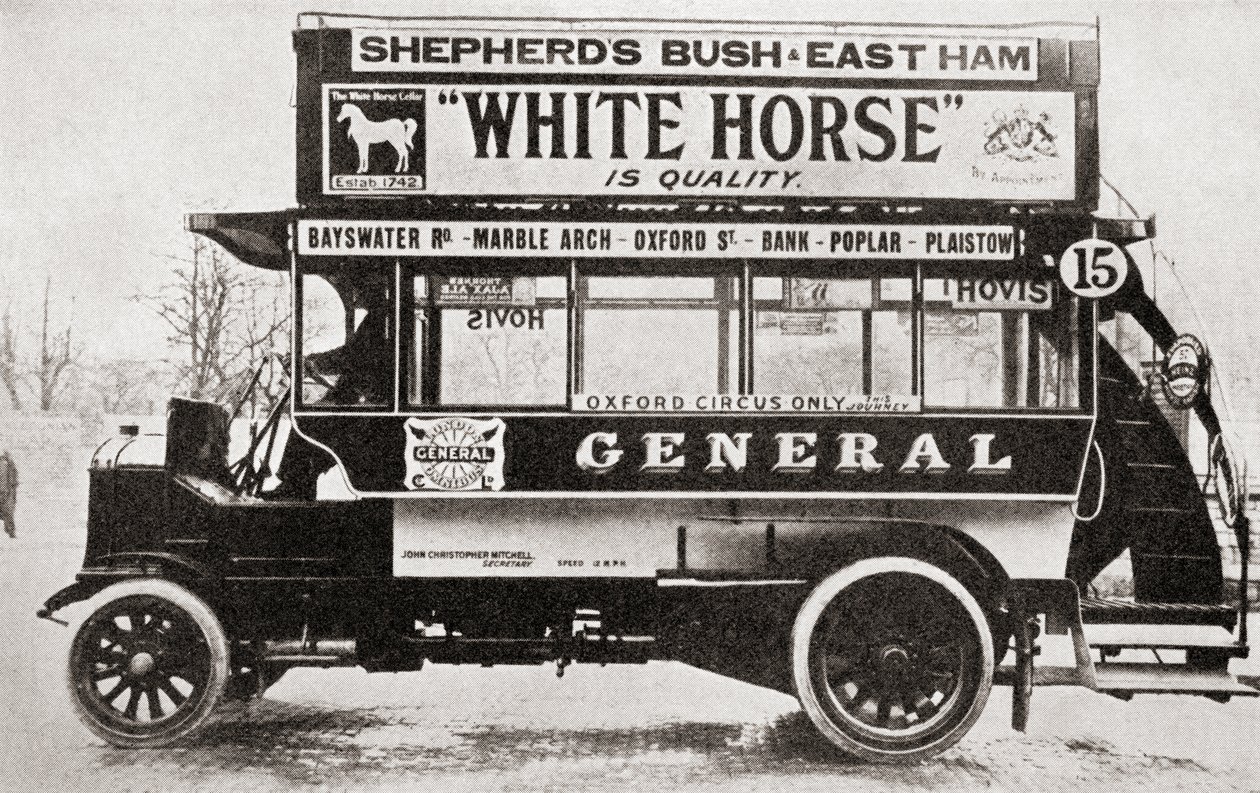 Un omnibus, vers 1910, de L