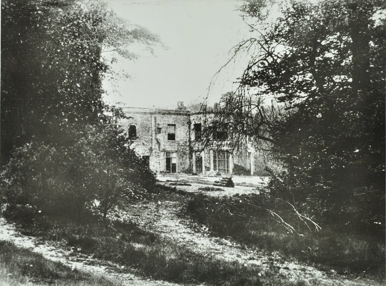 Central Hill : Bloomfield Hall, 1895 - English Photographer