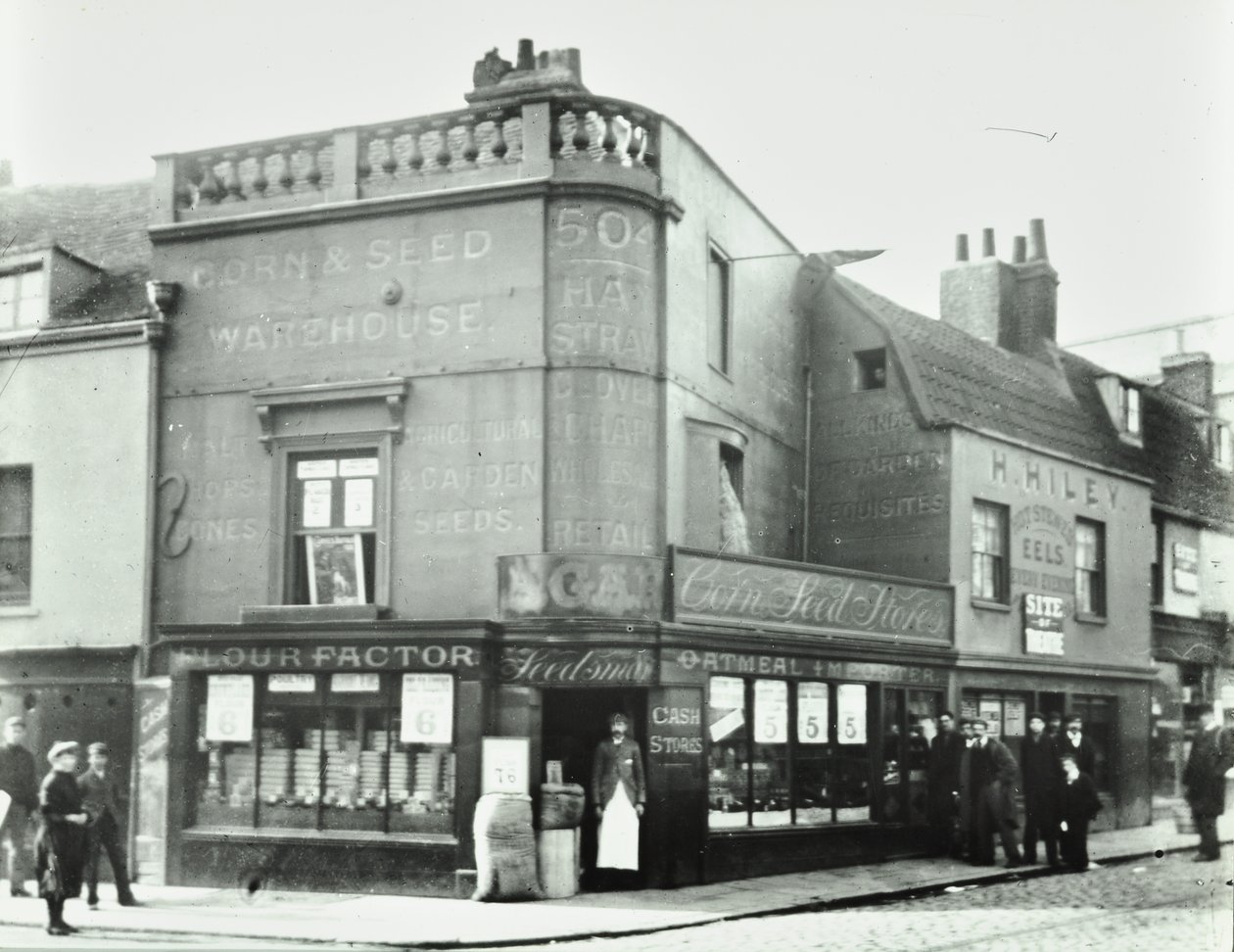 Deptford Broadway : scène de rue avec devantures de magasins, Londres, 1897 - English Photographer