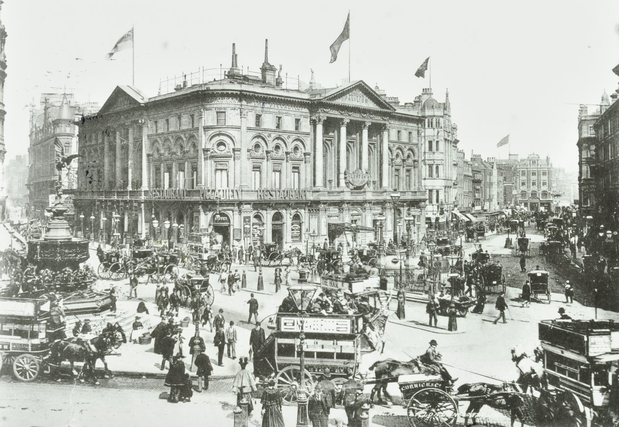 London Pavilion, Piccadilly Circus, Westminster : vue vers l