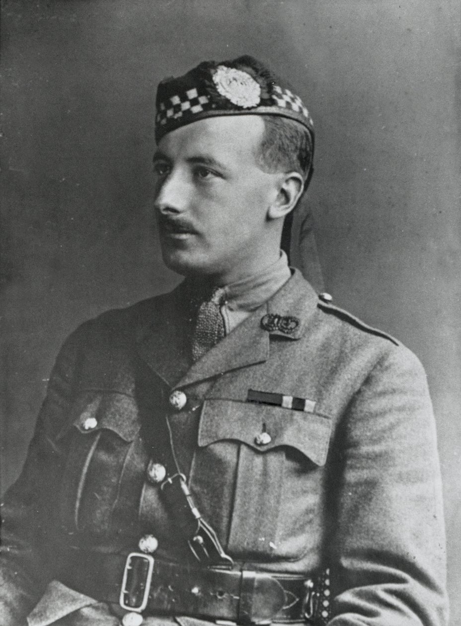 Portrait du capitaine Arthur Henderson VC, 2nd Battalion Argyll and Sutherland Highlanders, 1915 - English Photographer