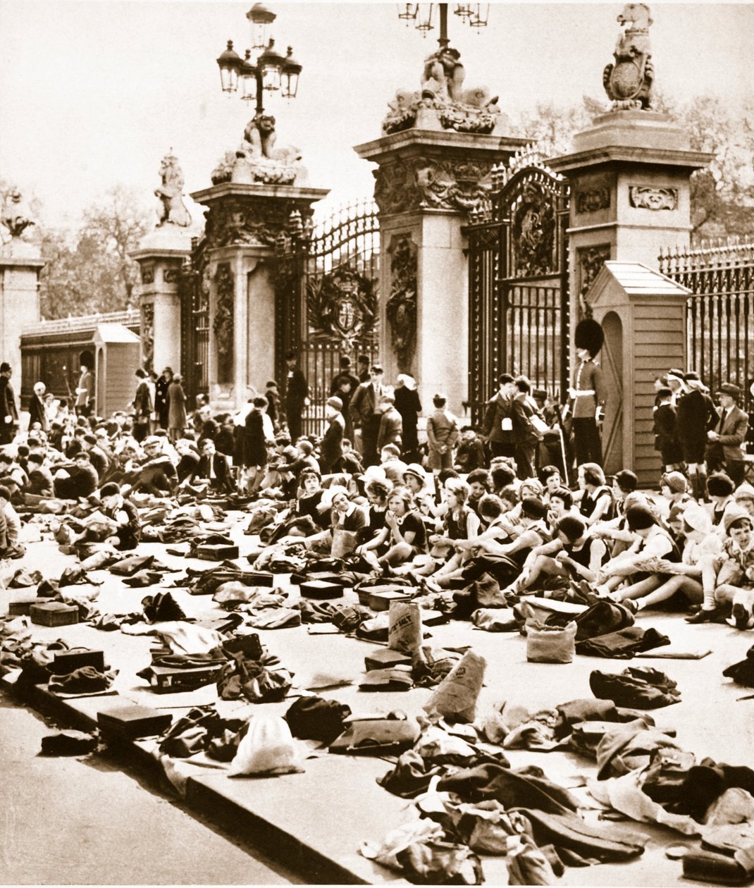 Les vacances du jubilé des enfants, 1935 - English Photographer