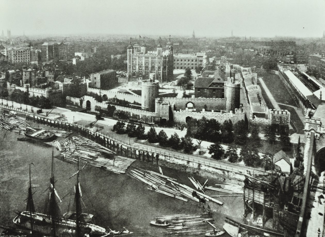 Tour de Londres, Tower Hill : depuis Tower Bridge, 1890 - English Photographer