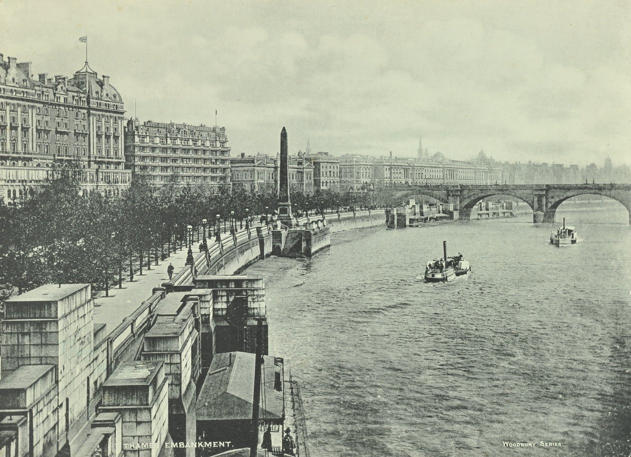 Waterloo Bridge, Victoria Embankment, Westminster : vue vers le nord depuis Hungerford Bridge, 1895 - English Photographer